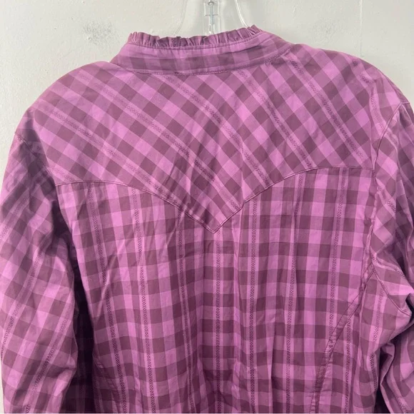 Wrangler Ruffle Gingham Checks Pearl Snap Top - Picture 2 of 6